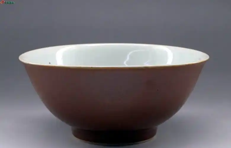03清乾隆紫金釉大碗