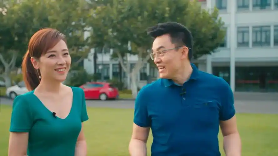 吴婷对话驴妈妈洪清华花絮:校园"首富"