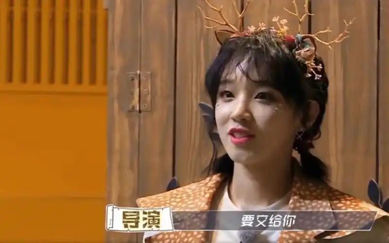 【奔跑吧】宋雨琦回归跑男,送给姚译添见面礼居然是当头一瓢哈哈哈你