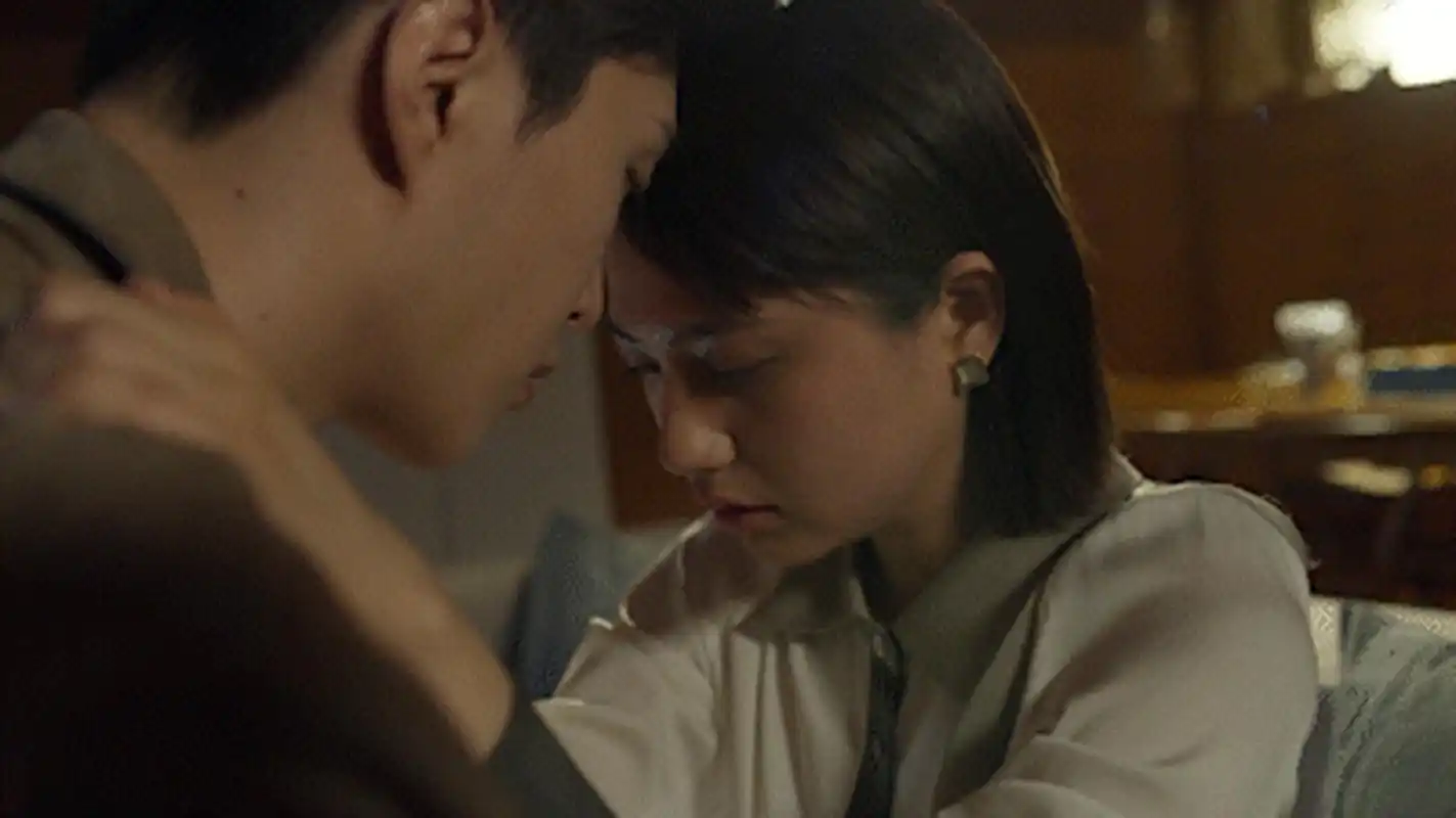 范丞丞姜珮瑶吻戏# 王莹喝醉酒表白亲吻杨澄这段好虐,能不能让我们