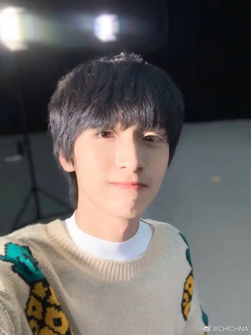 姐姐(女友)视角下的严浩翔