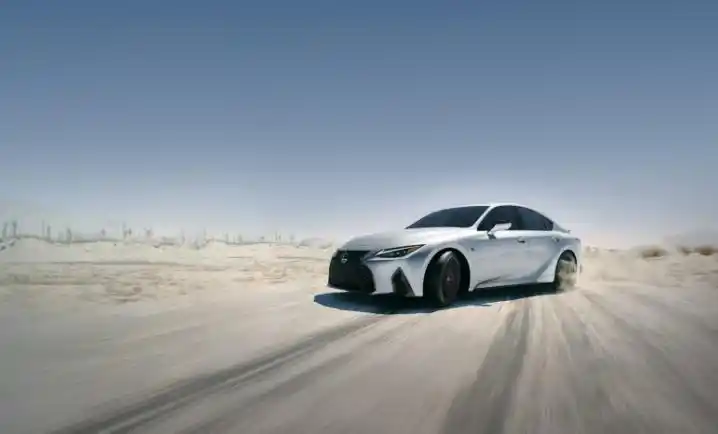 美规版全新雷克萨斯is发售,售价27.66万元起,拥有5种动力配置