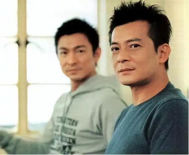 再看郭靖处境,刘德华的话,终于有人信了|乔峰|记者|苗侨伟|填词人