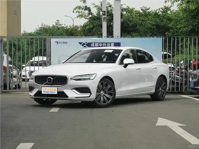 69万 获取底价 分期购车 沃尔沃s60 2021款 t4 智逸豪华版 30.