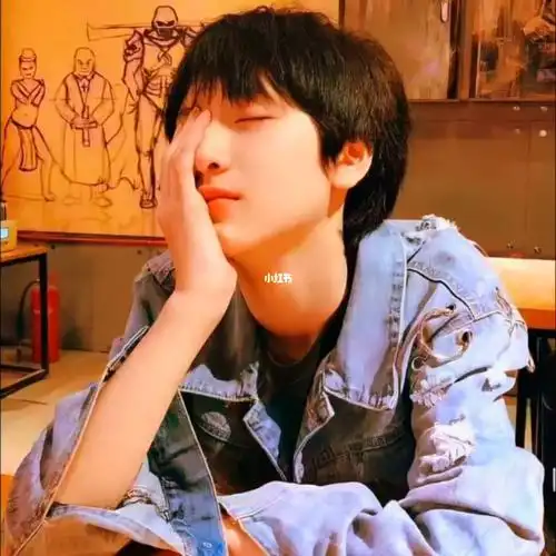 女友视角严浩翔我真的好爱简直就是我男朋友了