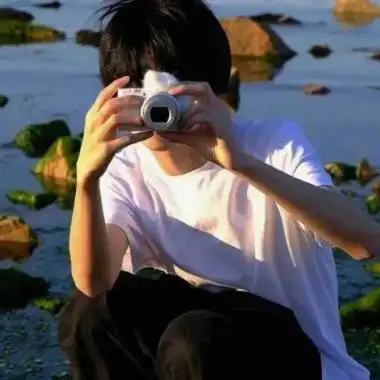 视觉舒适的日系干净暖男真人头像 最新好看气质温柔小众男头合集_男生