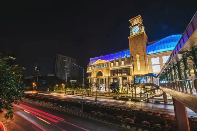 现在国外的新商场,已经变成这样了?_新闻中心_赢商网