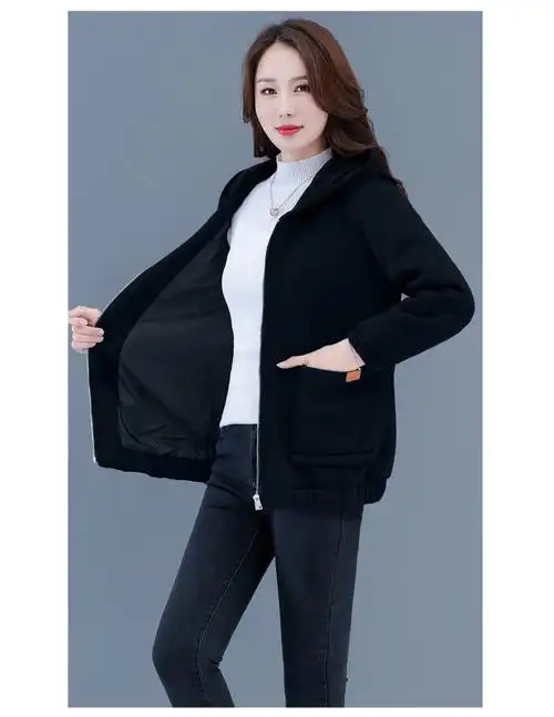 连帽短款女士卫衣2020秋冬新款50岁中年女妈妈装洋气宽松时尚外套