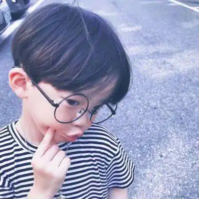 小男生头像可爱帅气呆萌图片
